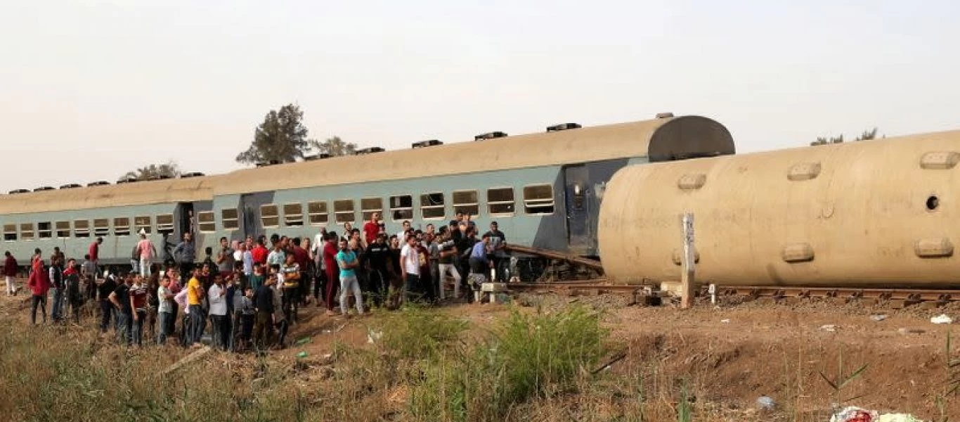 Εκτροχιασμός τρένου - Αίγυπτος: Στους 23 οι νεκροί και πάνω από 130 οι τραυματίες (βίντεο)